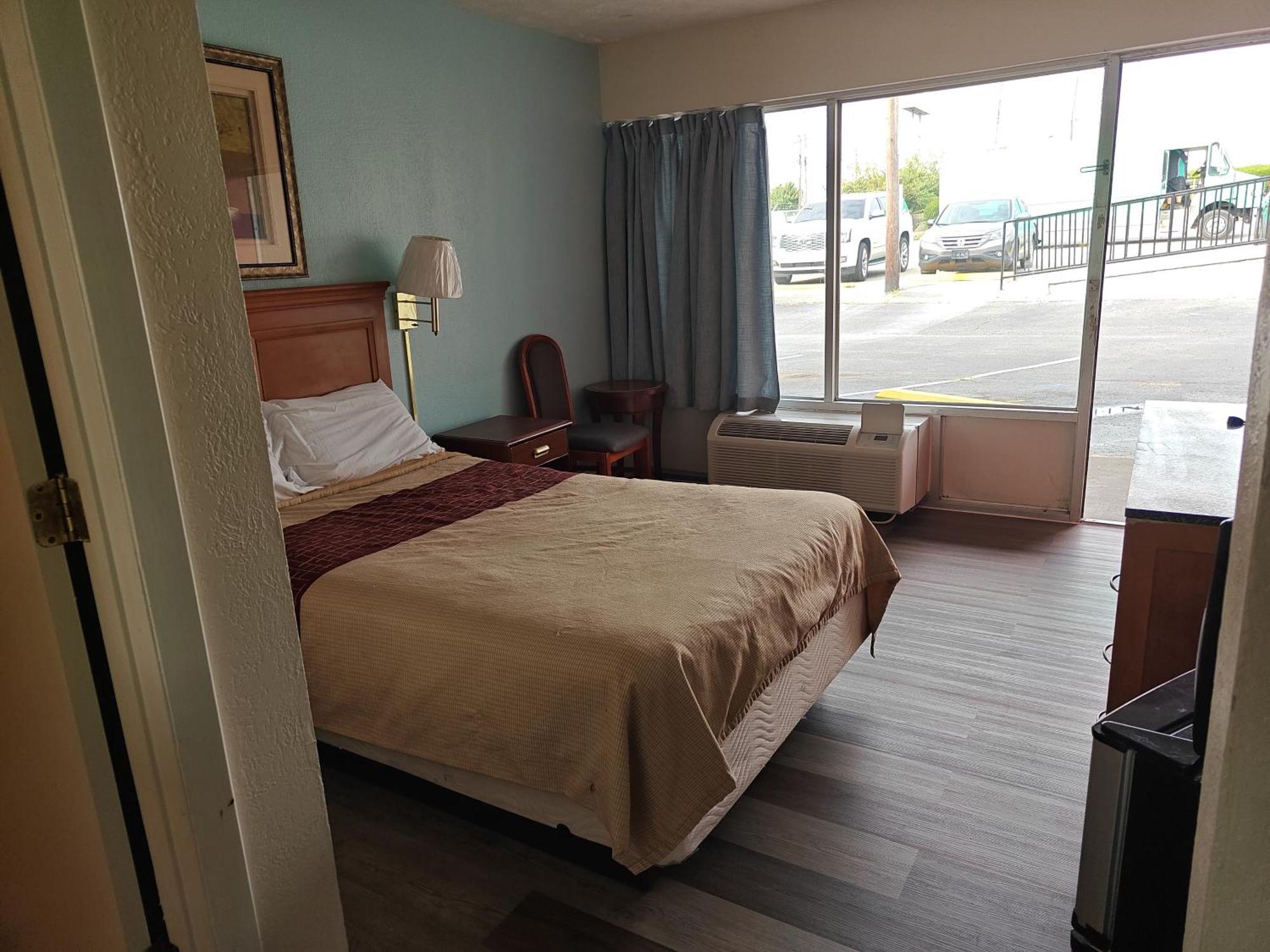 Countryside Inn Motel 里奇蒙 客房 照片