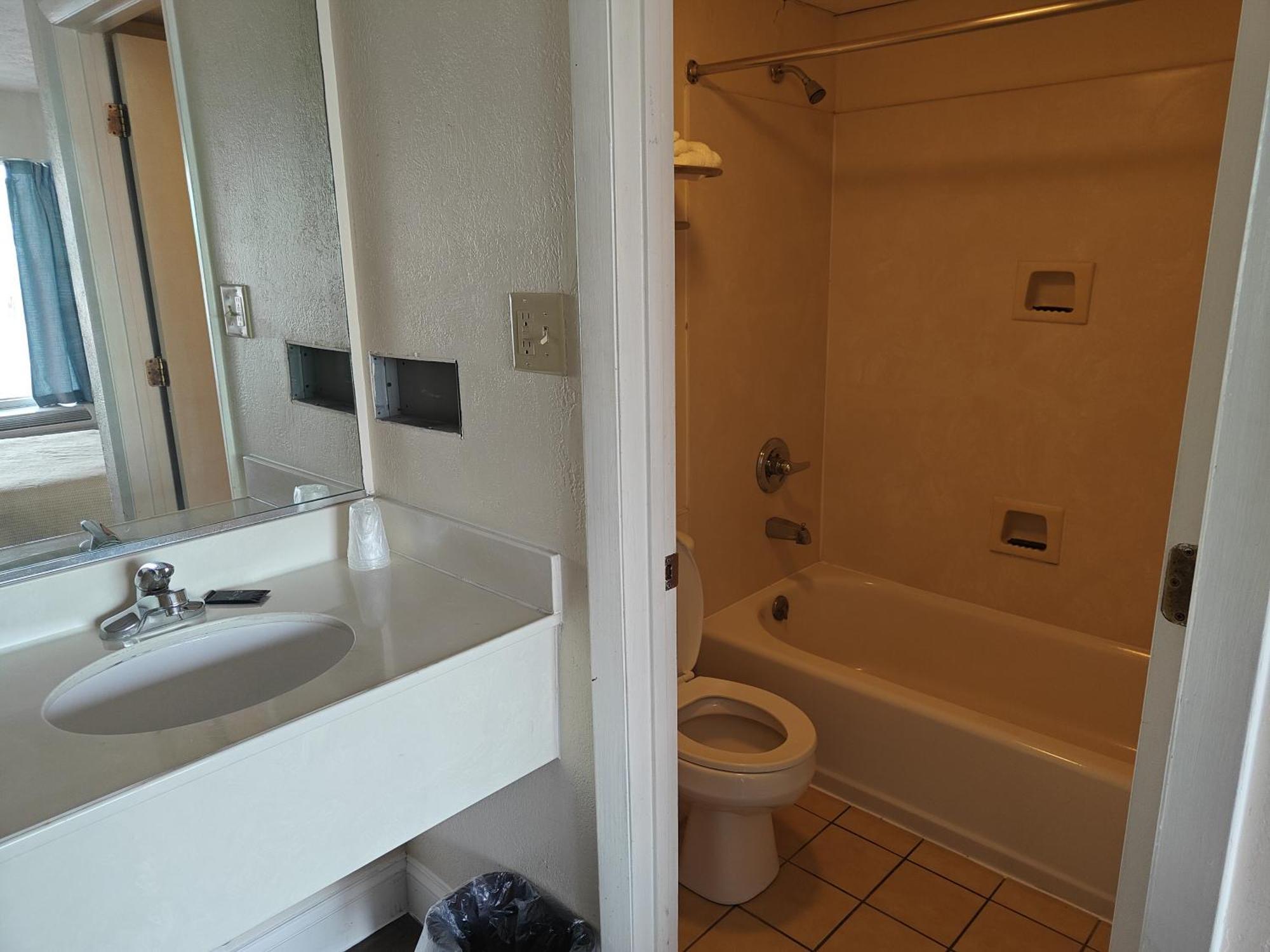 Countryside Inn Motel 里奇蒙 客房 照片